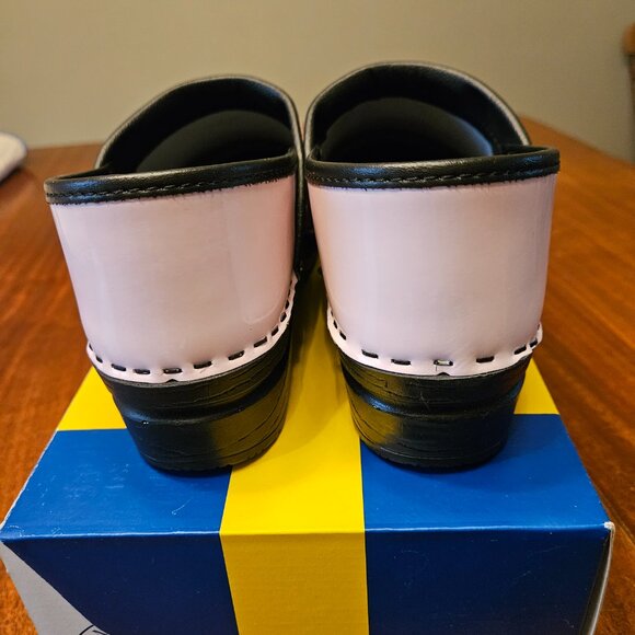 BJORK PRO ELSA Patent Leather Clogs Pink Size EU-40, US 9-9.5 NEW IN BOX - Picture 10 of 12